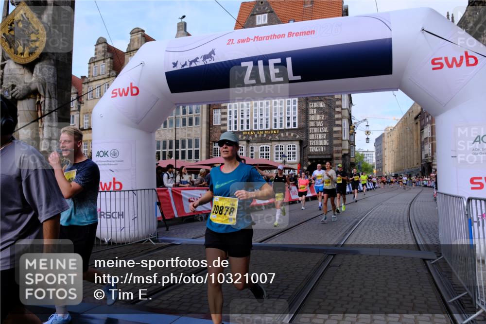 13.09.2026 - 21. swb-Marathon Bremen Tim E. http://msf.ph/oto/10321007 13.09.2026 10:58:50 Ziel 10878, 10879, 11004, 11030, 11152, 11189, 11384, 11403, 11455, 11686, 11750, 11953, 11955, 12180, 12237, 12320, 12499, 12505, 12518 meine-sportfotos.de