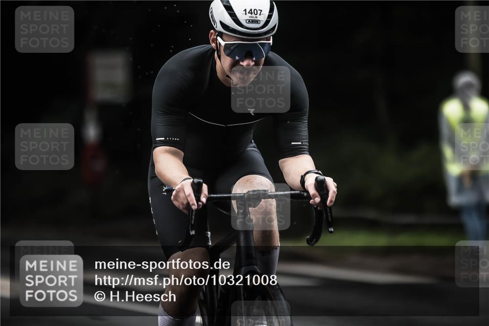 13.09.2026 - Stadtparktriathlon H.Heesch http://msf.ph/oto/10321008 13.09.2026 13:05:49 Radfahren 1340, 1407, 1420 meine-sportfotos.de