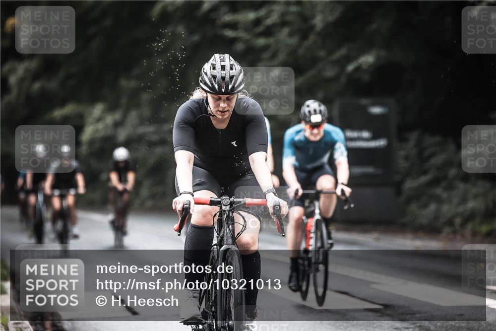 13.09.2026 - Stadtparktriathlon H.Heesch http://msf.ph/oto/10321013 13.09.2026 11:57:33 Radfahren 737, 743, 748, 787, 825, 833, 836, 884, 923, 924, 937, 962, 1036, 1060 meine-sportfotos.de