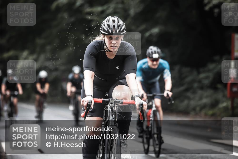 13.09.2026 - Stadtparktriathlon H.Heesch http://msf.ph/oto/10321022 13.09.2026 11:57:34 Radfahren 737, 743, 748, 757, 787, 825, 836, 884, 923, 924, 937, 962, 1036, 1060 meine-sportfotos.de