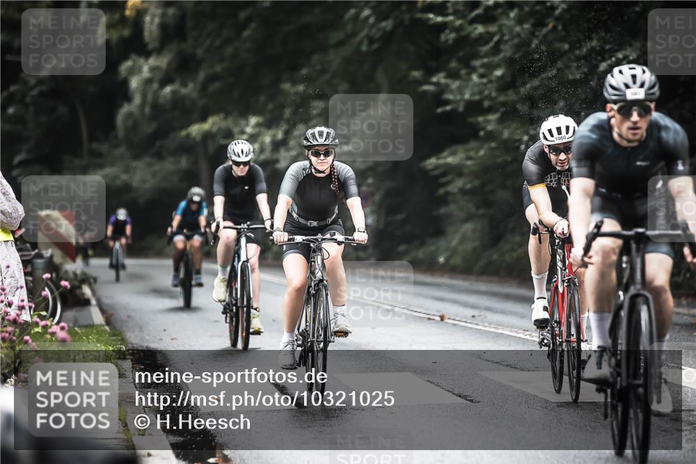 13.09.2026 - Stadtparktriathlon H.Heesch http://msf.ph/oto/10321025 13.09.2026 11:57:36 Radfahren 737, 743, 748, 757, 787, 825, 836, 923, 924, 937, 962, 964, 1060 meine-sportfotos.de