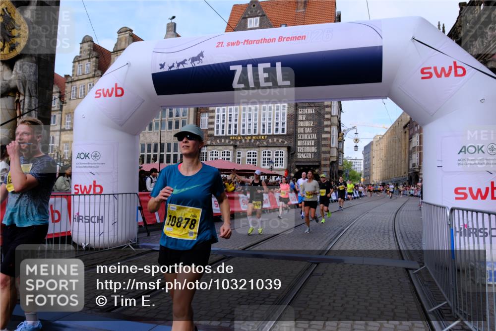 13.09.2026 - 21. swb-Marathon Bremen Tim E. http://msf.ph/oto/10321039 13.09.2026 10:58:50 Ziel 10878, 10879, 11004, 11030, 11152, 11189, 11384, 11403, 11455, 11686, 11750, 11953, 11955, 12180, 12237, 12320, 12499, 12505, 12518 meine-sportfotos.de