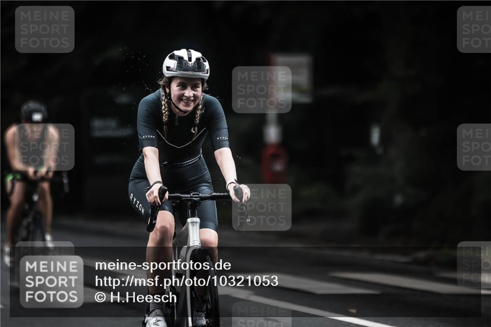 13.09.2026 - Stadtparktriathlon H.Heesch http://msf.ph/oto/10321053 13.09.2026 13:06:02 Radfahren 1283, 1295 meine-sportfotos.de