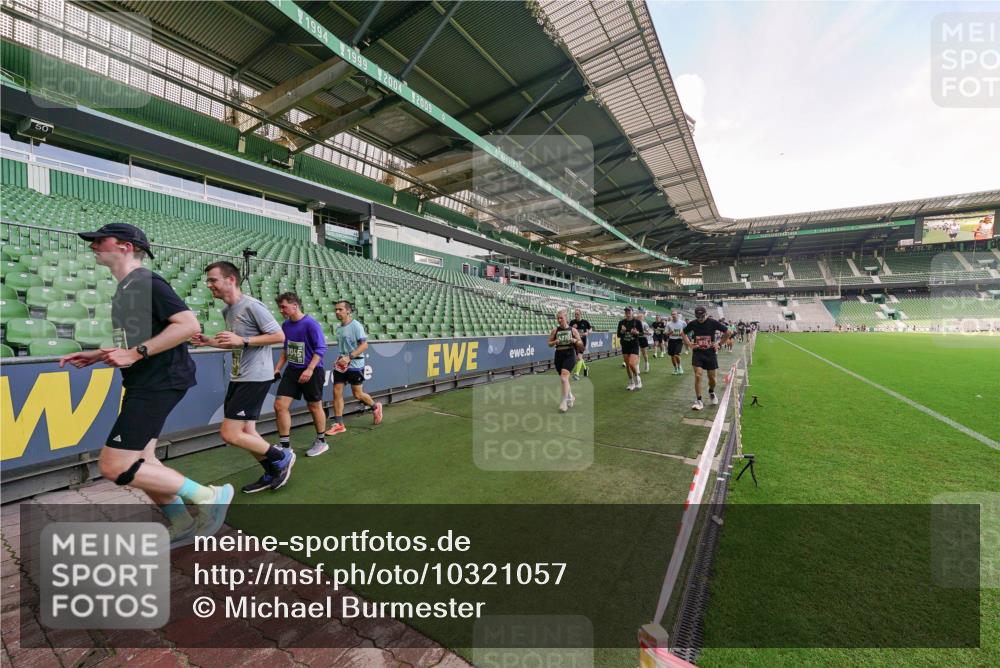 13.09.2026 - 21. swb-Marathon Bremen Michael Burmester http://msf.ph/oto/10321057 13.09.2026 13:20:58 Laufen im Stadion 258, 423, 441, 464, 601, 620, 704, 782, 851, 1060, 1066, 1094, 1129, 1156, 1158, 1177, 1316, 1409, 1439, 1446, 1518, 1676, 1697, 1756, 1808, 1815, 1846, 1916, 2010, 2028, 2064, 2139, 2201, 2258, 2278, 2349, 2394, 2395, 2414, 2417, 2437, 2501, 2519, 2533, 2551, 2588, 2626, 2694, 2695, 2702, 2722, 2736, 2756, 2793, 2828, 2886, 2954, 2995, 3004, 3010, 3017, 3018, 3022, 3034, 3035, 3036, 3037, 3059, 3070, 3074, 3102, 3116, 3139, 3144, 3225, 3243, 3263, 3264, 3310, 3315 meine-sportfotos.de