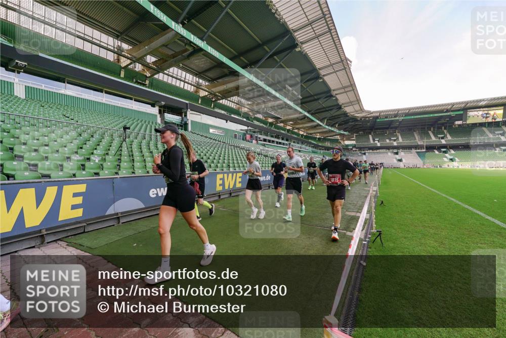 13.09.2026 - 21. swb-Marathon Bremen Michael Burmester http://msf.ph/oto/10321080 13.09.2026 13:21:01 Laufen im Stadion 258, 351, 423, 441, 464, 601, 620, 704, 782, 851, 1060, 1066, 1094, 1129, 1156, 1158, 1177, 1316, 1344, 1409, 1439, 1446, 1518, 1676, 1697, 1756, 1808, 1815, 1846, 1916, 2010, 2028, 2064, 2139, 2201, 2258, 2278, 2349, 2394, 2395, 2414, 2417, 2437, 2501, 2519, 2533, 2551, 2588, 2626, 2694, 2695, 2722, 2736, 2756, 2793, 2828, 2886, 2954, 2995, 3004, 3010, 3017, 3018, 3022, 3034, 3035, 3036, 3037, 3059, 3070, 3074, 3102, 3116, 3139, 3144, 3225, 3243, 3263, 3264, 3310, 3315 meine-sportfotos.de