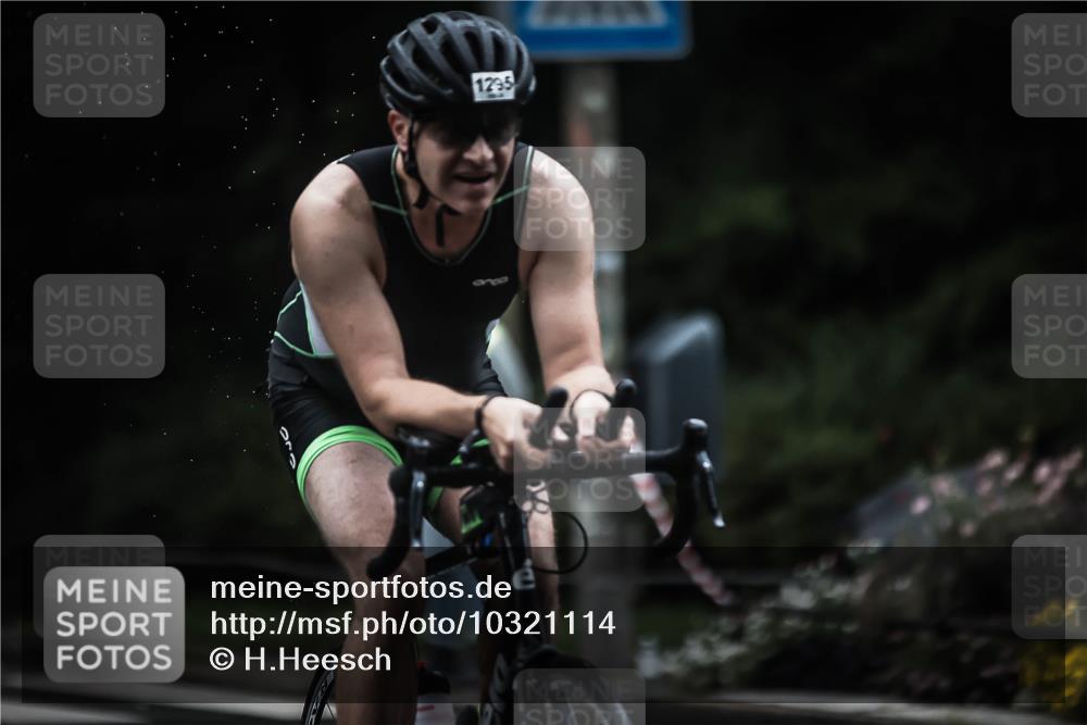 13.09.2026 - Stadtparktriathlon H.Heesch http://msf.ph/oto/10321114 13.09.2026 13:06:04 Radfahren 1283, 1295 meine-sportfotos.de