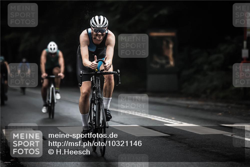 13.09.2026 - Stadtparktriathlon H.Heesch http://msf.ph/oto/10321146 13.09.2026 13:06:11 Radfahren 1129, 1322, 1323, 1339, 1369, 1385 meine-sportfotos.de