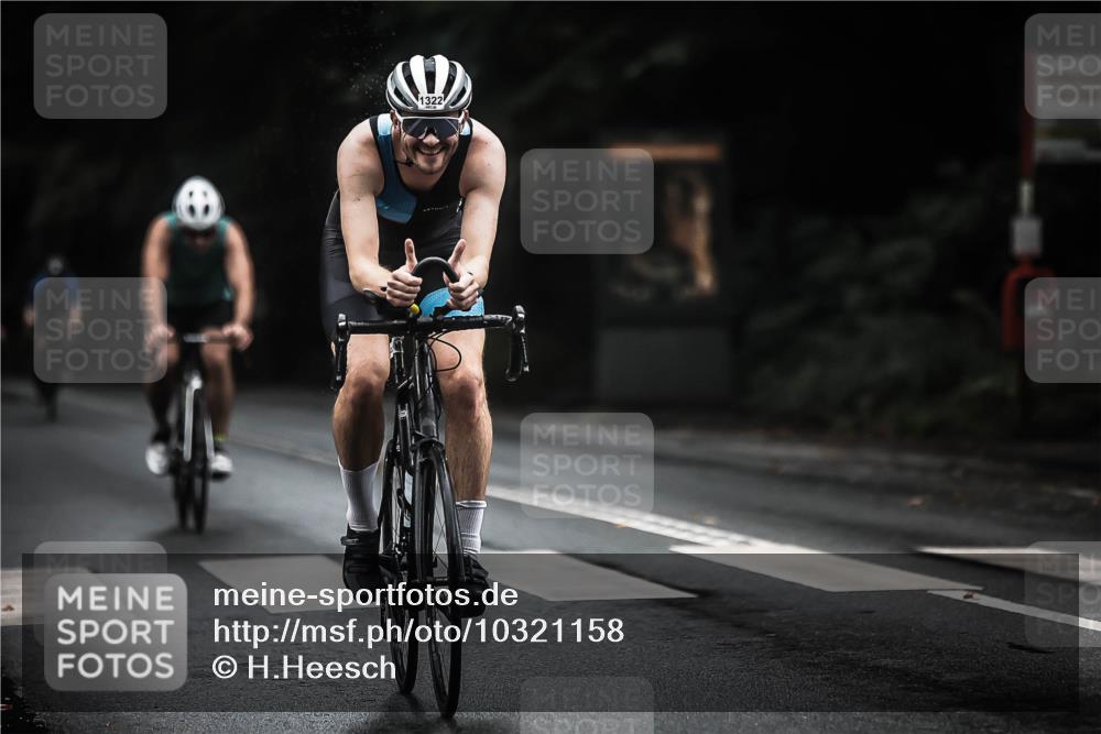 13.09.2026 - Stadtparktriathlon H.Heesch http://msf.ph/oto/10321158 13.09.2026 13:06:12 Radfahren 1129, 1322, 1323, 1339, 1369, 1385 meine-sportfotos.de