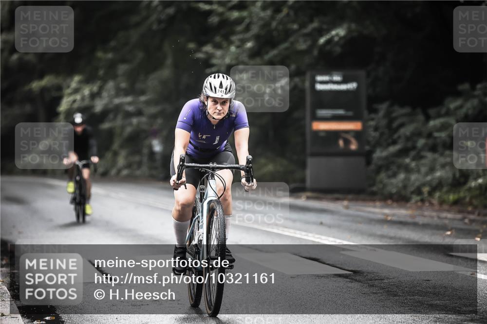 13.09.2026 - Stadtparktriathlon H.Heesch http://msf.ph/oto/10321161 13.09.2026 11:57:44 Radfahren 737, 741, 757, 908, 964 meine-sportfotos.de