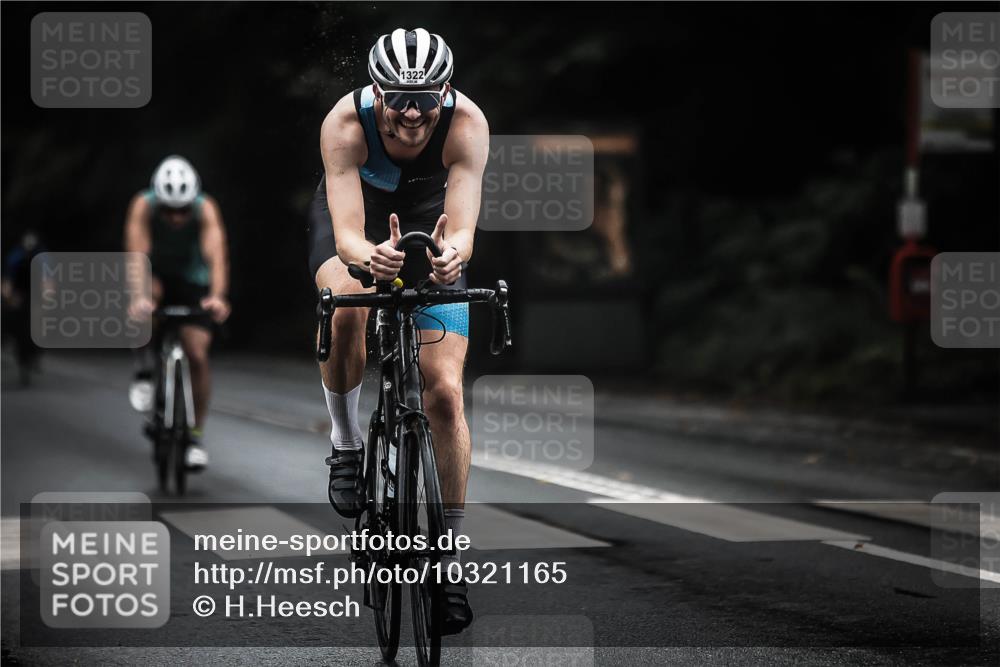 13.09.2026 - Stadtparktriathlon H.Heesch http://msf.ph/oto/10321165 13.09.2026 13:06:12 Radfahren 1129, 1322, 1323, 1339, 1369, 1385 meine-sportfotos.de