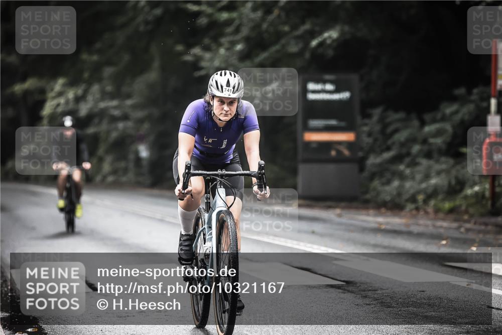 13.09.2026 - Stadtparktriathlon H.Heesch http://msf.ph/oto/10321167 13.09.2026 11:57:44 Radfahren 737, 741, 757, 908, 964 meine-sportfotos.de