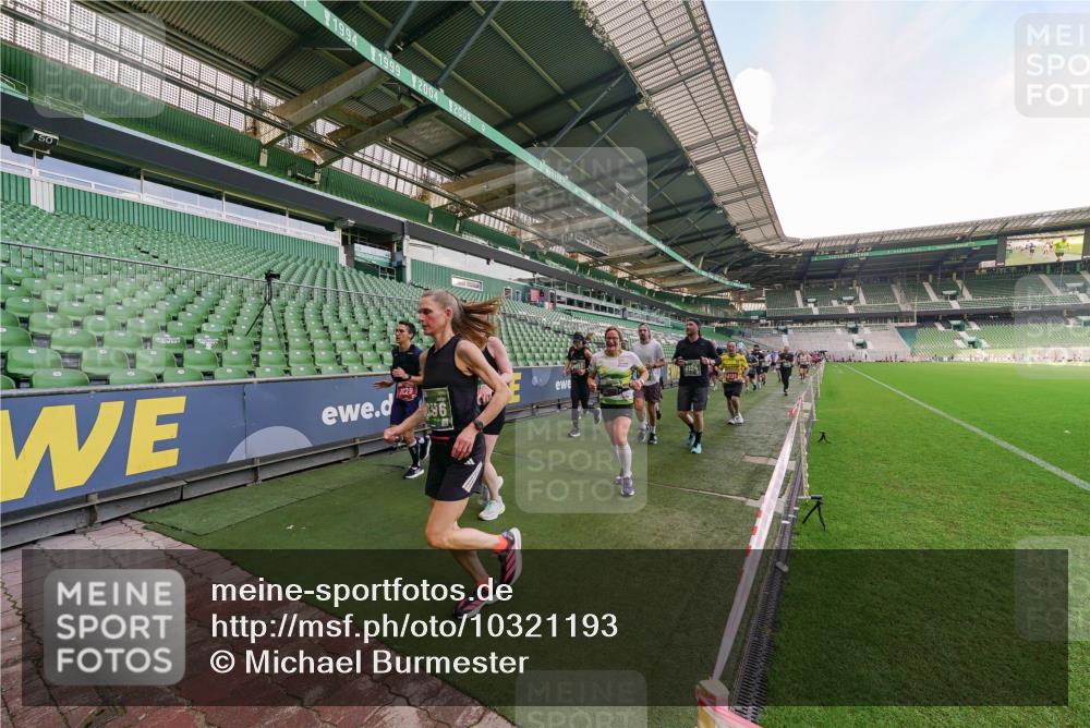 13.09.2026 - 21. swb-Marathon Bremen Michael Burmester http://msf.ph/oto/10321193 13.09.2026 13:21:11 Laufen im Stadion 128, 258, 351, 423, 441, 464, 601, 620, 704, 782, 851, 1060, 1066, 1094, 1129, 1158, 1177, 1316, 1344, 1409, 1417, 1439, 1446, 1518, 1676, 1697, 1729, 1756, 1808, 1815, 1846, 1916, 2010, 2028, 2064, 2139, 2201, 2258, 2278, 2349, 2394, 2395, 2414, 2417, 2437, 2501, 2519, 2533, 2551, 2588, 2652, 2694, 2695, 2736, 2756, 2793, 2828, 2886, 2954, 2995, 3004, 3010, 3017, 3018, 3022, 3034, 3035, 3036, 3037, 3059, 3070, 3074, 3102, 3139, 3144, 3225, 3264, 3310 meine-sportfotos.de