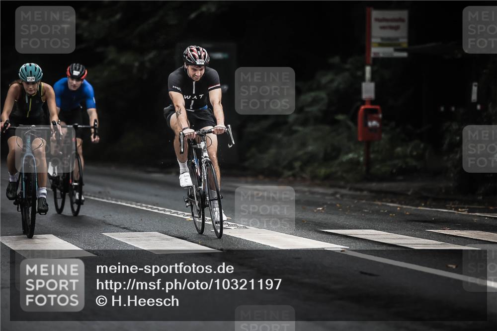 13.09.2026 - Stadtparktriathlon H.Heesch http://msf.ph/oto/10321197 13.09.2026 13:06:15 Radfahren 1083, 1129, 1210, 1322, 1323, 1339, 1343, 1369, 1385, 1401 meine-sportfotos.de