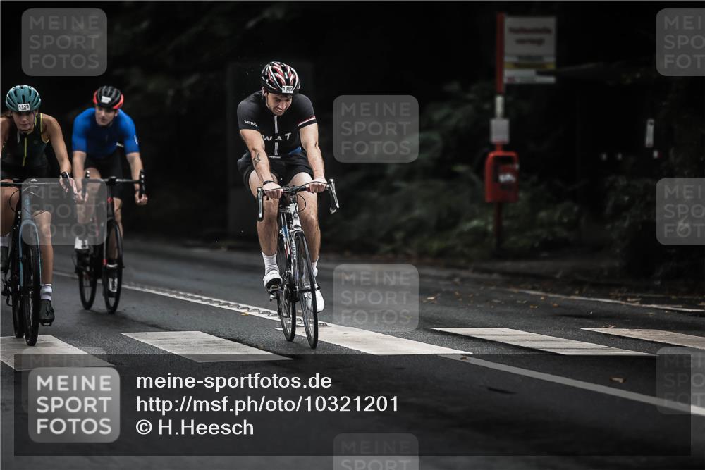 13.09.2026 - Stadtparktriathlon H.Heesch http://msf.ph/oto/10321201 13.09.2026 13:06:15 Radfahren 1083, 1129, 1210, 1322, 1323, 1339, 1343, 1369, 1385, 1401 meine-sportfotos.de