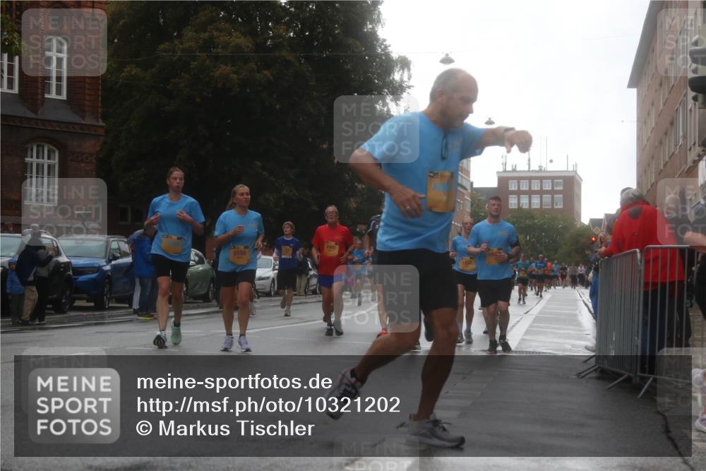 13.09.2026 - Kiel Lauf Markus Tischler http://msf.ph/oto/10321202 13.09.2026 10:54:18 Fleethörn 2405, 5150, 1157 meine-sportfotos.de