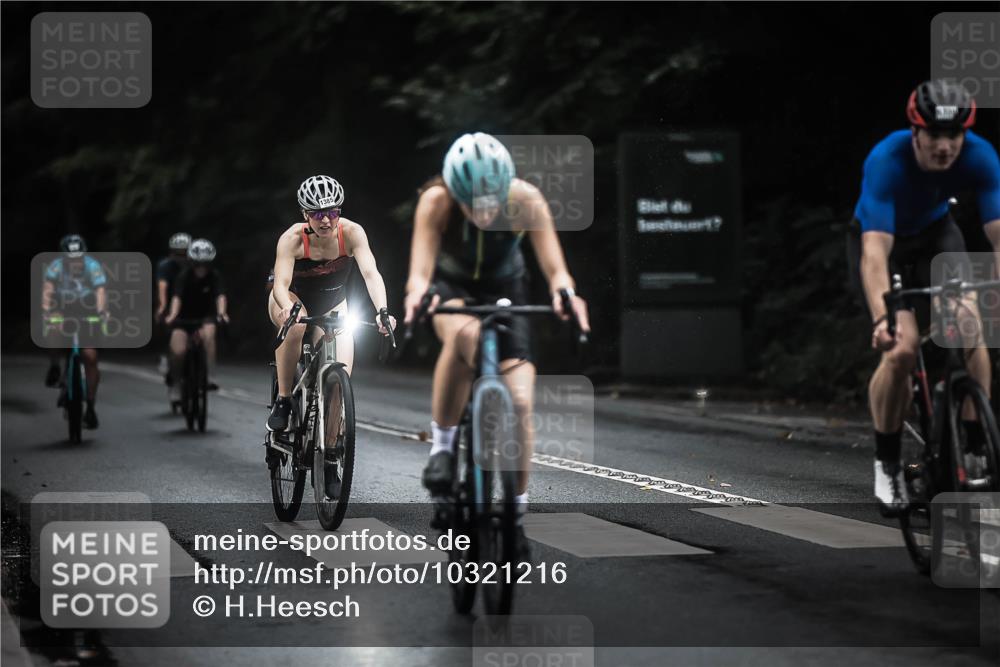 13.09.2026 - Stadtparktriathlon H.Heesch http://msf.ph/oto/10321216 13.09.2026 13:06:16 Radfahren 1083, 1129, 1210, 1322, 1323, 1339, 1343, 1369, 1385, 1401 meine-sportfotos.de