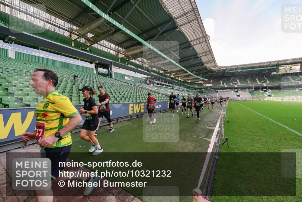 13.09.2026 - 21. swb-Marathon Bremen Michael Burmester http://msf.ph/oto/10321232 13.09.2026 13:21:14 Laufen im Stadion 128, 258, 351, 423, 441, 464, 601, 620, 704, 782, 851, 1060, 1066, 1094, 1129, 1158, 1177, 1316, 1344, 1409, 1417, 1439, 1446, 1518, 1676, 1697, 1729, 1756, 1808, 1815, 1846, 2010, 2028, 2064, 2139, 2201, 2258, 2278, 2349, 2394, 2395, 2414, 2417, 2437, 2501, 2519, 2533, 2551, 2588, 2652, 2694, 2695, 2736, 2756, 2793, 2828, 2886, 2954, 2964, 2995, 3004, 3010, 3017, 3018, 3022, 3034, 3035, 3036, 3037, 3059, 3070, 3074, 3102, 3139, 3144, 3225, 3264, 3310 meine-sportfotos.de
