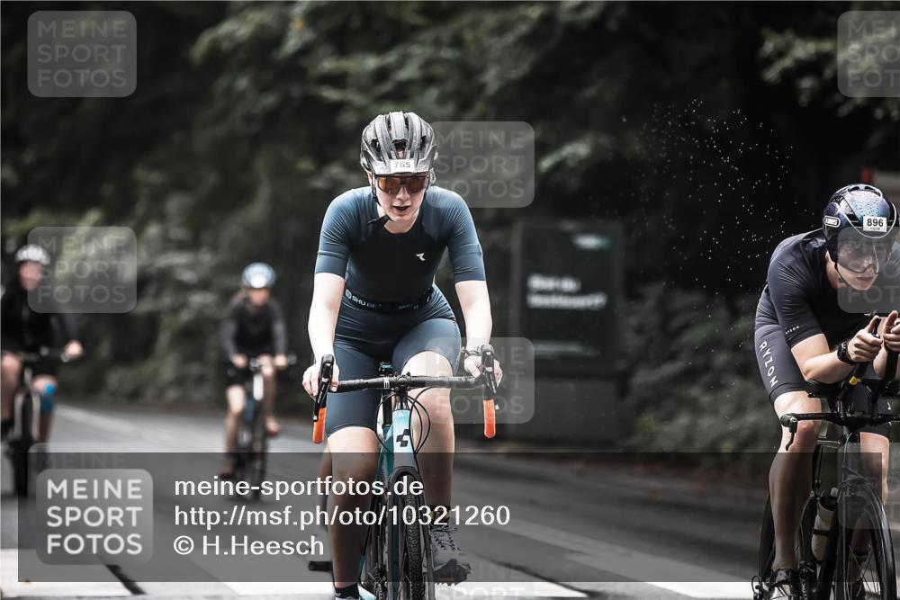 13.09.2026 - Stadtparktriathlon H.Heesch http://msf.ph/oto/10321260 13.09.2026 11:57:59 Radfahren 712, 761, 765, 794, 896, 1009 meine-sportfotos.de