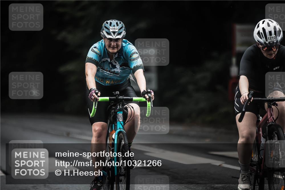 13.09.2026 - Stadtparktriathlon H.Heesch http://msf.ph/oto/10321266 13.09.2026 13:06:20 Radfahren 1083, 1129, 1210, 1339, 1343, 1369, 1385, 1401 meine-sportfotos.de