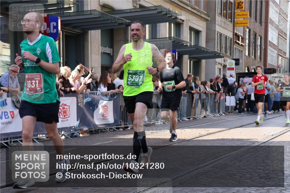13.09.2026 - 21. swb-Marathon Bremen Strokosch-Dieckow http://msf.ph/oto/10321280 13.09.2026 13:18:10 Ziel 465, 1146, 1419, 2055, 2324, 2948, 3631, 4413, 4642, 5307, 5460, 6293, 6294, 6818, 7245, 7491, 7731, 7954, 8404, 8540, 8872, 9019, 9275, 9833, 13150, 948, 1631, 1797, 1872, 2001, 2260, 2634, 2671, 3192, 3241, 3458, 3514, 3634, 4131, 4286, 4733, 5292, 5530, 5695, 5935, 5948, 6152, 6290, 6448, 8094, 8805, 8869, 8943, 8944, 9134, 9595, 9596, 9609, 9837, 10065, 13041 meine-sportfotos.de