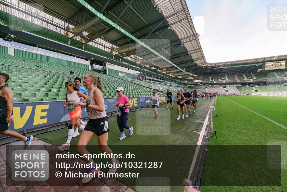 13.09.2026 - 21. swb-Marathon Bremen Michael Burmester http://msf.ph/oto/10321287 13.09.2026 13:21:20 Laufen im Stadion 128, 258, 351, 423, 441, 601, 620, 704, 782, 851, 1060, 1066, 1094, 1129, 1158, 1177, 1316, 1344, 1409, 1417, 1439, 1446, 1518, 1676, 1697, 1729, 1756, 1808, 1815, 1846, 2010, 2028, 2064, 2139, 2201, 2258, 2278, 2349, 2394, 2395, 2414, 2417, 2437, 2501, 2519, 2533, 2551, 2588, 2632, 2652, 2660, 2694, 2695, 2736, 2756, 2793, 2828, 2886, 2954, 2964, 2995, 3004, 3010, 3017, 3018, 3022, 3034, 3035, 3036, 3037, 3070, 3074, 3102, 3139, 3144, 3225, 3264, 3310 meine-sportfotos.de