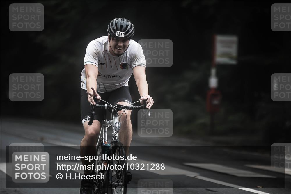 13.09.2026 - Stadtparktriathlon H.Heesch http://msf.ph/oto/10321288 13.09.2026 13:06:41 Radfahren 1244, 1312, 1344 meine-sportfotos.de