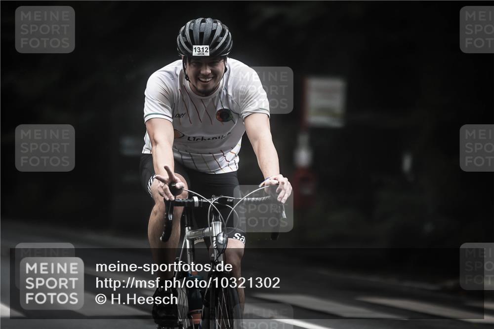 13.09.2026 - Stadtparktriathlon H.Heesch http://msf.ph/oto/10321302 13.09.2026 13:06:41 Radfahren 1244, 1312, 1344 meine-sportfotos.de