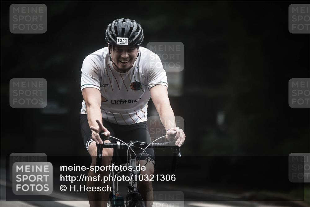 13.09.2026 - Stadtparktriathlon H.Heesch http://msf.ph/oto/10321306 13.09.2026 13:06:42 Radfahren 1244, 1312, 1344 meine-sportfotos.de
