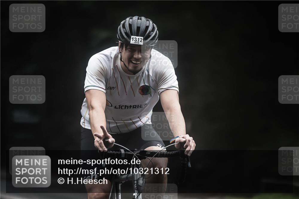13.09.2026 - Stadtparktriathlon H.Heesch http://msf.ph/oto/10321312 13.09.2026 13:06:42 Radfahren 1244, 1312, 1344 meine-sportfotos.de