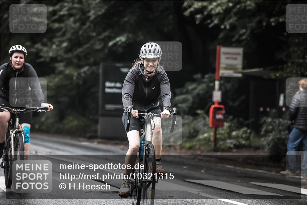13.09.2026 - Stadtparktriathlon H.Heesch http://msf.ph/oto/10321315 13.09.2026 11:58:01 Radfahren 712, 732, 761, 765, 794, 896 meine-sportfotos.de