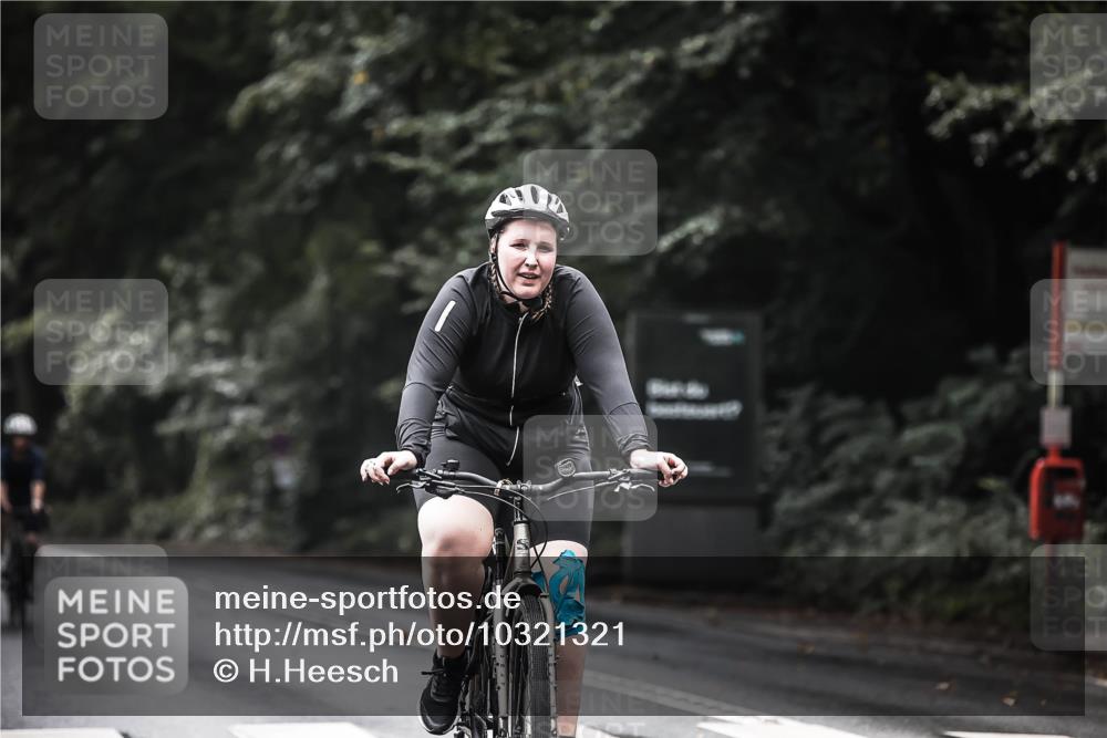 13.09.2026 - Stadtparktriathlon H.Heesch http://msf.ph/oto/10321321 13.09.2026 11:58:02 Radfahren 712, 732, 761, 765, 794, 896 meine-sportfotos.de