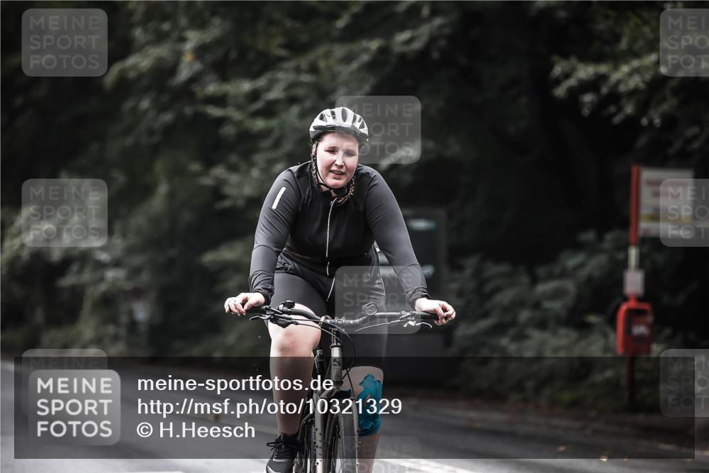 13.09.2026 - Stadtparktriathlon H.Heesch http://msf.ph/oto/10321329 13.09.2026 11:58:03 Radfahren 712, 732, 761, 765, 794, 847, 896, 1028 meine-sportfotos.de