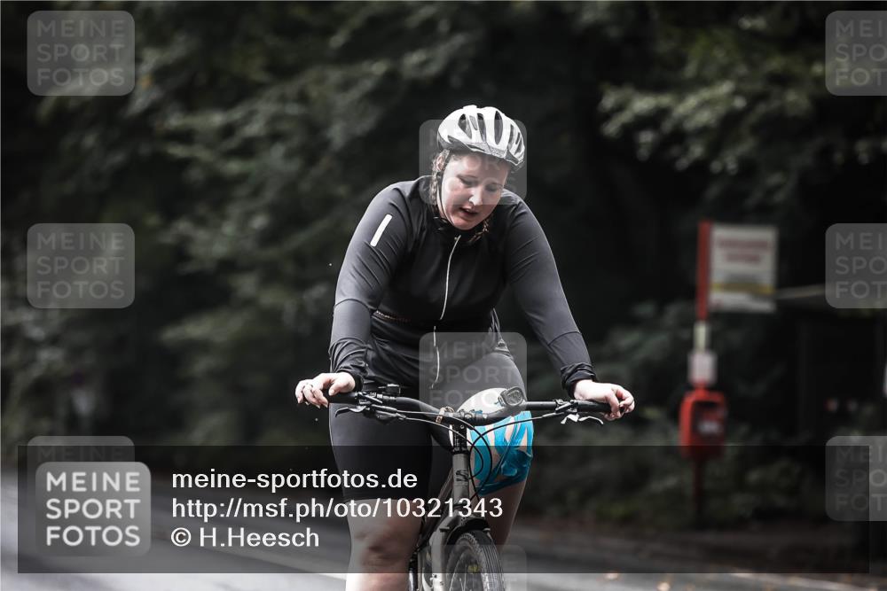 13.09.2026 - Stadtparktriathlon H.Heesch http://msf.ph/oto/10321343 13.09.2026 11:58:03 Radfahren 712, 732, 761, 765, 794, 847, 896, 1028 meine-sportfotos.de