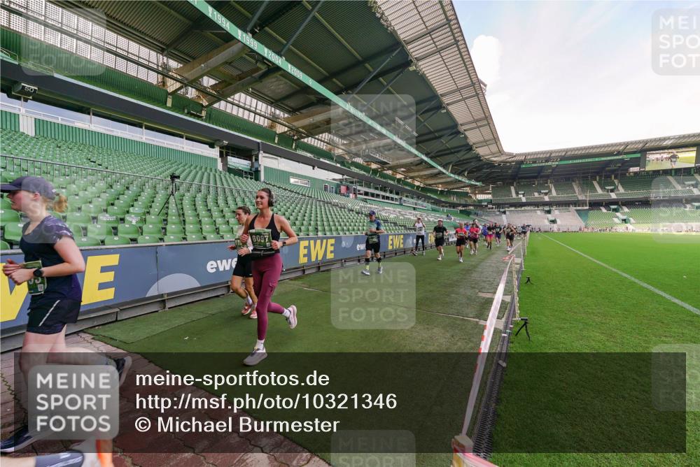 13.09.2026 - 21. swb-Marathon Bremen Michael Burmester http://msf.ph/oto/10321346 13.09.2026 13:21:24 Laufen im Stadion 128, 258, 343, 351, 423, 441, 601, 620, 704, 782, 851, 1060, 1094, 1129, 1158, 1177, 1316, 1344, 1409, 1417, 1439, 1446, 1518, 1669, 1676, 1697, 1729, 1756, 1808, 1815, 1846, 2010, 2028, 2064, 2139, 2201, 2258, 2278, 2290, 2349, 2394, 2395, 2414, 2417, 2437, 2501, 2519, 2533, 2551, 2588, 2632, 2652, 2660, 2694, 2695, 2736, 2793, 2828, 2886, 2954, 2964, 2995, 3004, 3010, 3017, 3018, 3022, 3034, 3035, 3036, 3037, 3070, 3074, 3102, 3139, 3144, 3225, 3264, 3310, 3682 meine-sportfotos.de