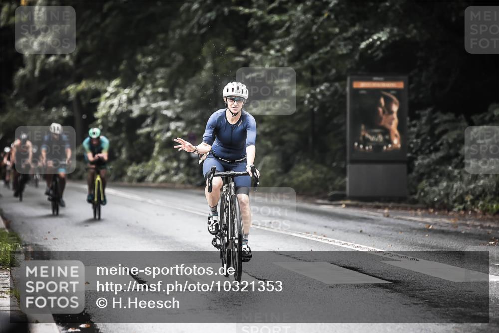 13.09.2026 - Stadtparktriathlon H.Heesch http://msf.ph/oto/10321353 13.09.2026 11:58:06 Radfahren 732, 761, 794, 847, 906, 1028 meine-sportfotos.de