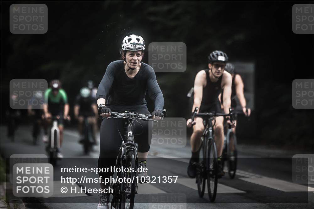 13.09.2026 - Stadtparktriathlon H.Heesch http://msf.ph/oto/10321357 13.09.2026 13:06:51 Radfahren 1244, 1270, 1277, 1281, 1327, 1353, 1391, 1406 meine-sportfotos.de