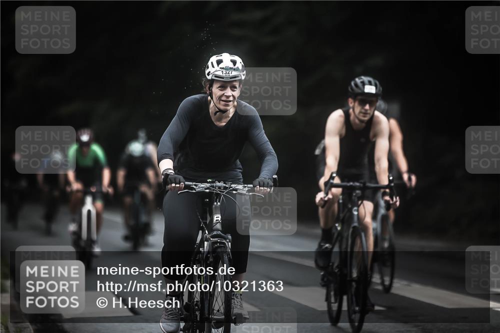 13.09.2026 - Stadtparktriathlon H.Heesch http://msf.ph/oto/10321363 13.09.2026 13:06:51 Radfahren 1244, 1270, 1277, 1281, 1327, 1353, 1391, 1406 meine-sportfotos.de