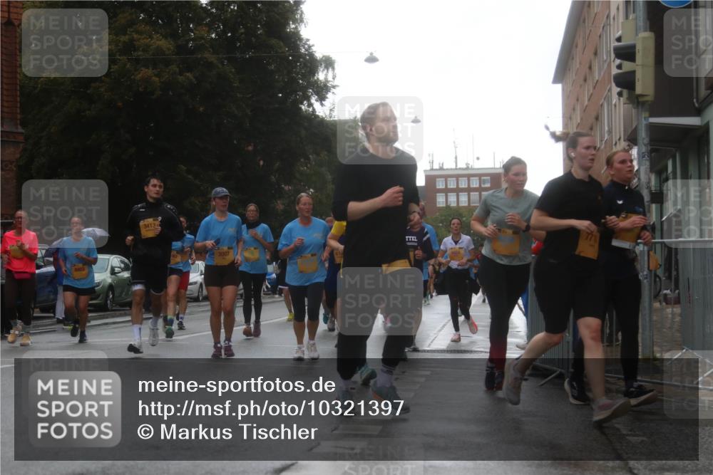 13.09.2026 - Kiel Lauf Markus Tischler http://msf.ph/oto/10321397 13.09.2026 10:54:49 Fleethörn 8903, 3413, 3007 meine-sportfotos.de