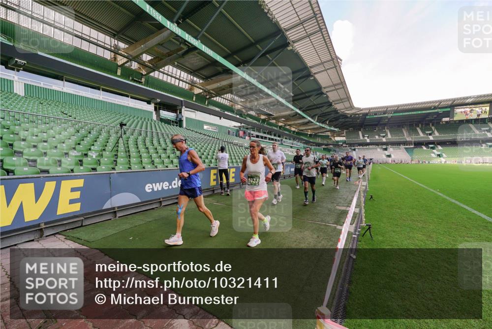 13.09.2026 - 21. swb-Marathon Bremen Michael Burmester http://msf.ph/oto/10321411 13.09.2026 13:21:34 Laufen im Stadion 128, 258, 343, 351, 423, 441, 601, 620, 704, 782, 851, 1060, 1094, 1129, 1158, 1177, 1316, 1344, 1409, 1417, 1439, 1446, 1518, 1669, 1676, 1697, 1729, 1756, 1808, 1815, 1846, 2010, 2064, 2139, 2201, 2258, 2278, 2290, 2349, 2394, 2395, 2414, 2417, 2437, 2501, 2519, 2533, 2551, 2588, 2619, 2632, 2652, 2660, 2685, 2694, 2695, 2711, 2736, 2793, 2828, 2886, 2954, 2964, 2995, 3004, 3010, 3017, 3018, 3022, 3034, 3035, 3036, 3037, 3070, 3074, 3102, 3139, 3144, 3225, 3264, 3351, 3682 meine-sportfotos.de