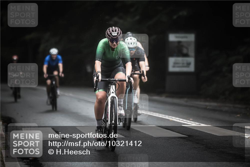 13.09.2026 - Stadtparktriathlon H.Heesch http://msf.ph/oto/10321412 13.09.2026 13:06:53 Radfahren 1244, 1270, 1277, 1281, 1327, 1353, 1391, 1406, 1421 meine-sportfotos.de