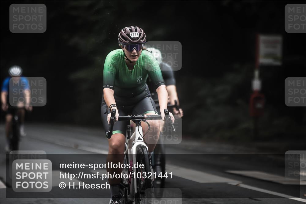 13.09.2026 - Stadtparktriathlon H.Heesch http://msf.ph/oto/10321441 13.09.2026 13:06:54 Radfahren 1270, 1277, 1281, 1327, 1353, 1391, 1406, 1421 meine-sportfotos.de