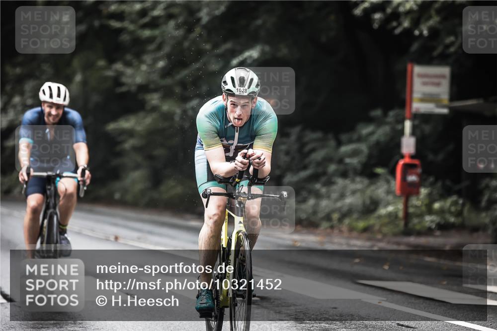 13.09.2026 - Stadtparktriathlon H.Heesch http://msf.ph/oto/10321452 13.09.2026 11:58:09 Radfahren 732, 750, 794, 847, 904, 906, 918, 920, 934, 963, 999, 1028 meine-sportfotos.de