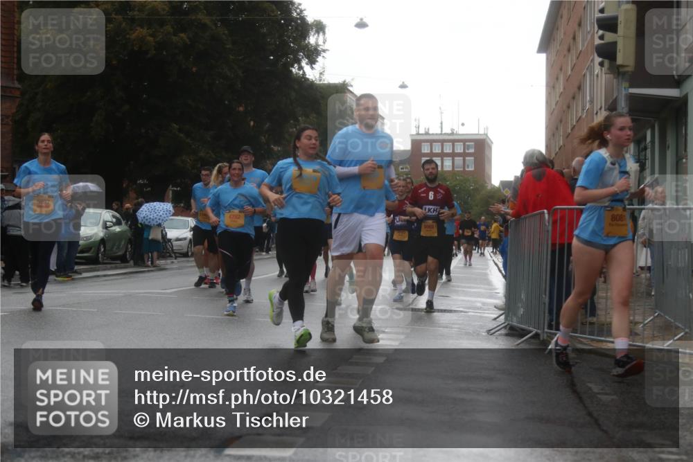 13.09.2026 - Kiel Lauf Markus Tischler http://msf.ph/oto/10321458 13.09.2026 10:54:59 Fleethörn 8081, 6997, 4782, 5065 meine-sportfotos.de
