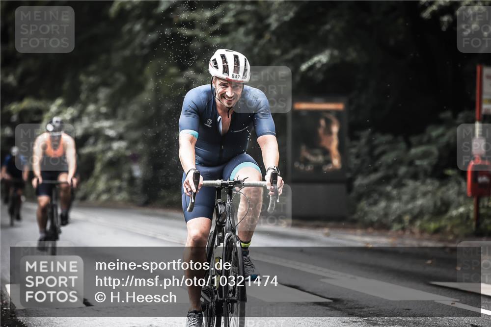 13.09.2026 - Stadtparktriathlon H.Heesch http://msf.ph/oto/10321474 13.09.2026 11:58:10 Radfahren 732, 750, 847, 904, 906, 918, 920, 934, 963, 999, 1028 meine-sportfotos.de