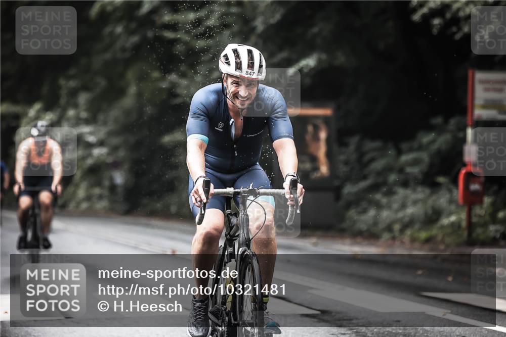 13.09.2026 - Stadtparktriathlon H.Heesch http://msf.ph/oto/10321481 13.09.2026 11:58:10 Radfahren 732, 750, 847, 904, 906, 918, 920, 934, 963, 999, 1028 meine-sportfotos.de