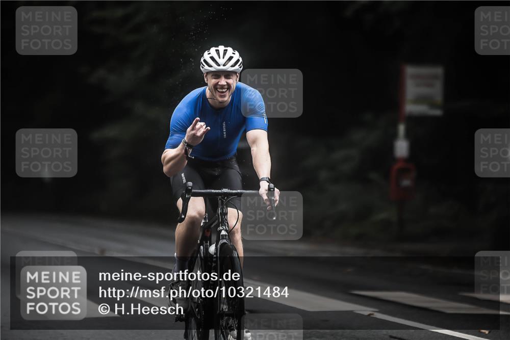 13.09.2026 - Stadtparktriathlon H.Heesch http://msf.ph/oto/10321484 13.09.2026 13:06:56 Radfahren 1270, 1277, 1281, 1327, 1353, 1391, 1406, 1421 meine-sportfotos.de