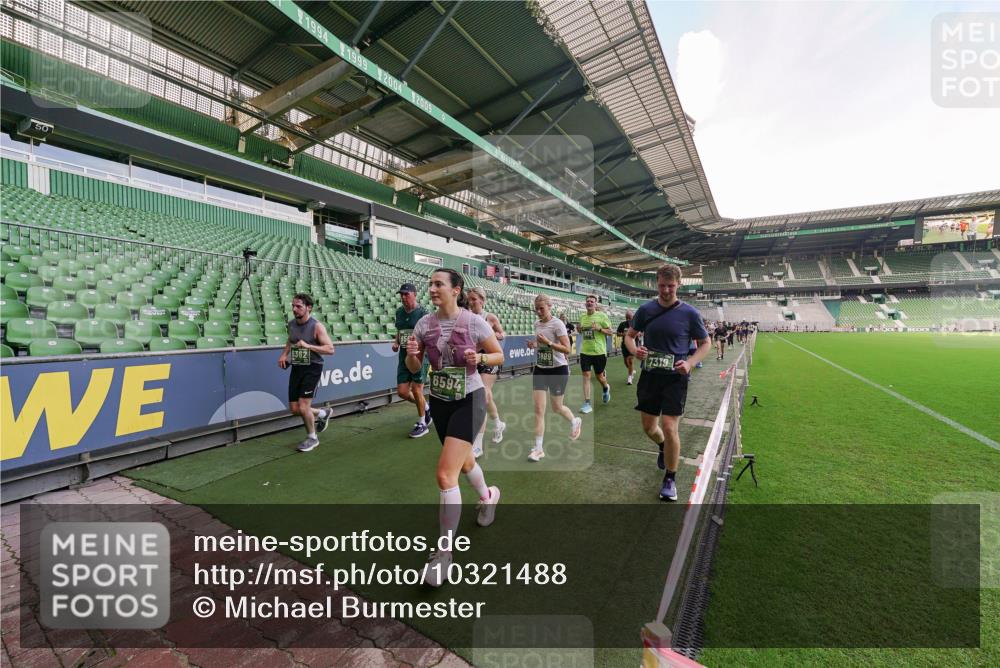 13.09.2026 - 21. swb-Marathon Bremen Michael Burmester http://msf.ph/oto/10321488 13.09.2026 13:21:43 Laufen im Stadion 128, 258, 343, 351, 423, 441, 601, 620, 704, 782, 851, 1060, 1094, 1158, 1177, 1316, 1344, 1417, 1439, 1446, 1518, 1657, 1669, 1676, 1697, 1729, 1808, 1846, 1883, 2010, 2064, 2139, 2201, 2258, 2278, 2290, 2349, 2394, 2395, 2414, 2417, 2437, 2501, 2519, 2551, 2588, 2619, 2632, 2652, 2660, 2685, 2711, 2736, 2793, 2828, 2886, 2954, 2964, 2995, 3004, 3010, 3017, 3018, 3022, 3034, 3035, 3036, 3037, 3070, 3074, 3102, 3139, 3144, 3225, 3351, 3682, 3784, 4020, 1506 meine-sportfotos.de