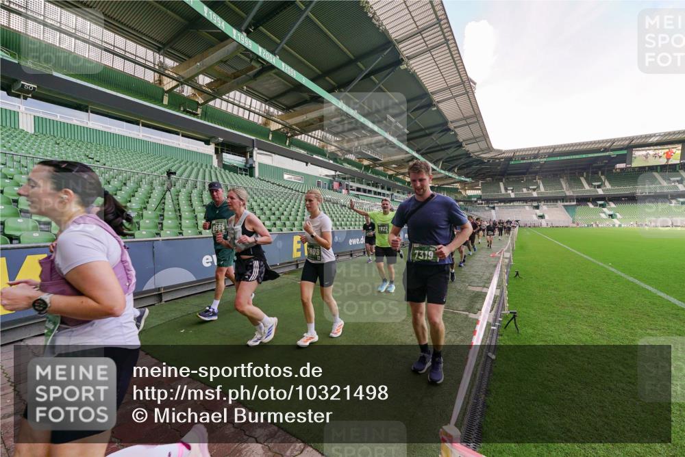 13.09.2026 - 21. swb-Marathon Bremen Michael Burmester http://msf.ph/oto/10321498 13.09.2026 13:21:44 Laufen im Stadion 128, 258, 343, 351, 423, 441, 601, 620, 704, 782, 851, 1060, 1094, 1157, 1158, 1177, 1316, 1344, 1417, 1439, 1518, 1657, 1669, 1676, 1697, 1729, 1808, 1846, 1883, 2010, 2064, 2139, 2201, 2258, 2278, 2290, 2349, 2394, 2395, 2414, 2417, 2437, 2501, 2519, 2551, 2588, 2619, 2632, 2652, 2660, 2685, 2711, 2736, 2793, 2828, 2886, 2954, 2964, 2995, 3004, 3010, 3017, 3018, 3022, 3034, 3035, 3036, 3037, 3070, 3074, 3102, 3139, 3144, 3225, 3351, 3682, 3784, 4020, 1506 meine-sportfotos.de