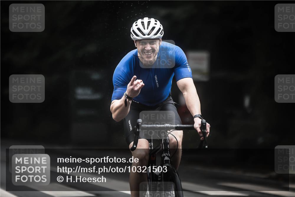 13.09.2026 - Stadtparktriathlon H.Heesch http://msf.ph/oto/10321503 13.09.2026 13:06:56 Radfahren 1270, 1277, 1281, 1327, 1353, 1391, 1406, 1421 meine-sportfotos.de