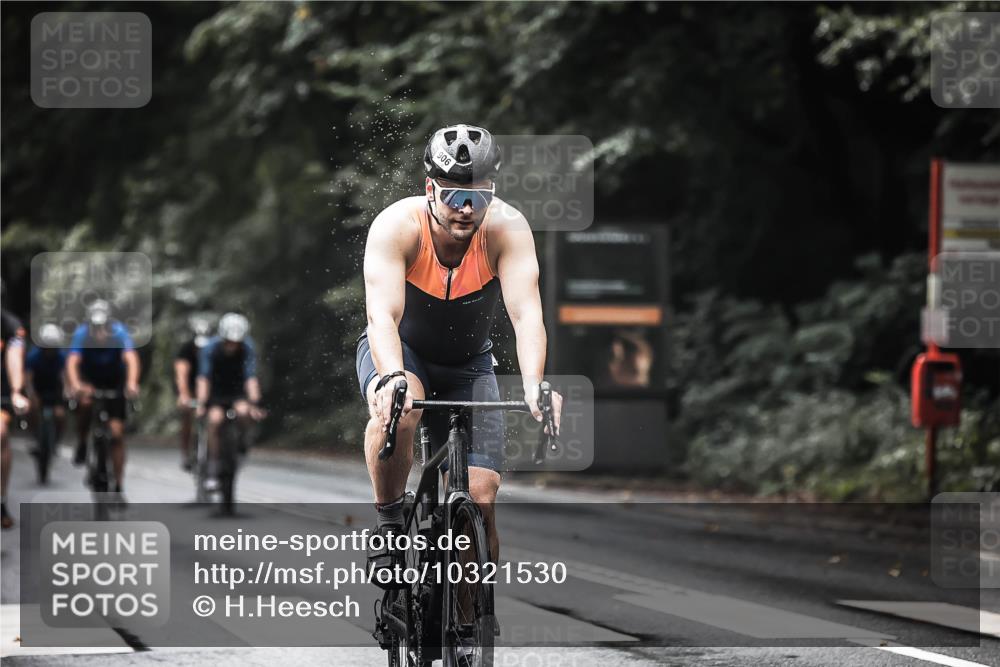 13.09.2026 - Stadtparktriathlon H.Heesch http://msf.ph/oto/10321530 13.09.2026 11:58:11 Radfahren 732, 750, 847, 904, 906, 918, 920, 934, 963, 999, 1028 meine-sportfotos.de